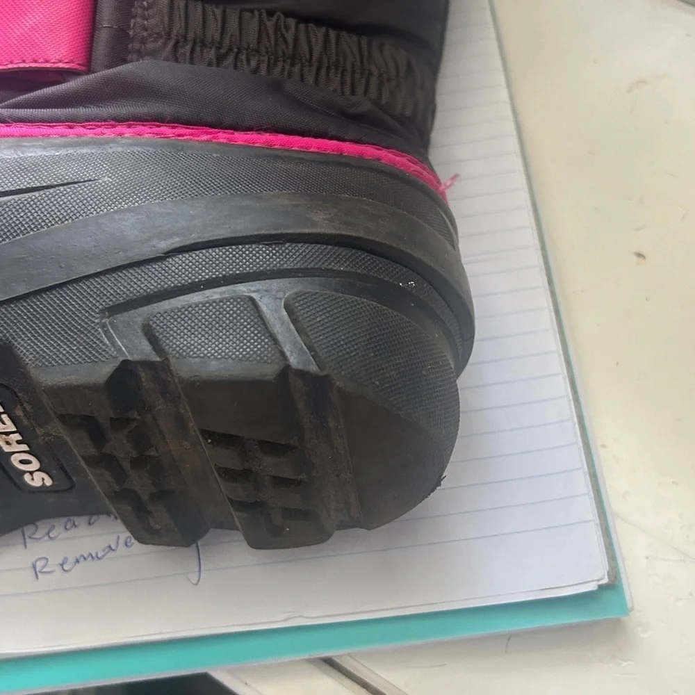 Women's Sorel Snow Boots Black/ Hot Pink Size 5